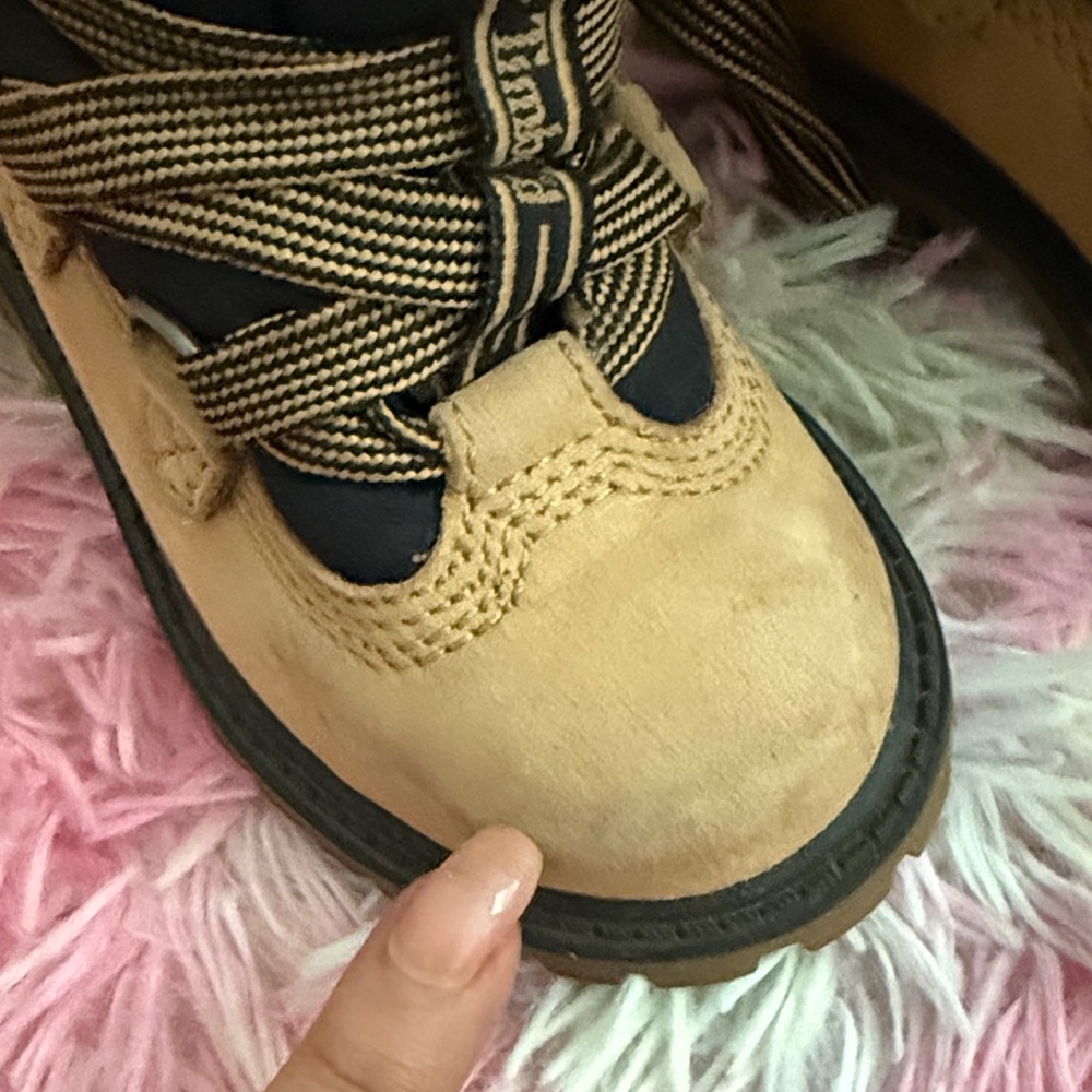 Timberland Kids Brown and Black Lace-Up Boots - Picture 11 of 14